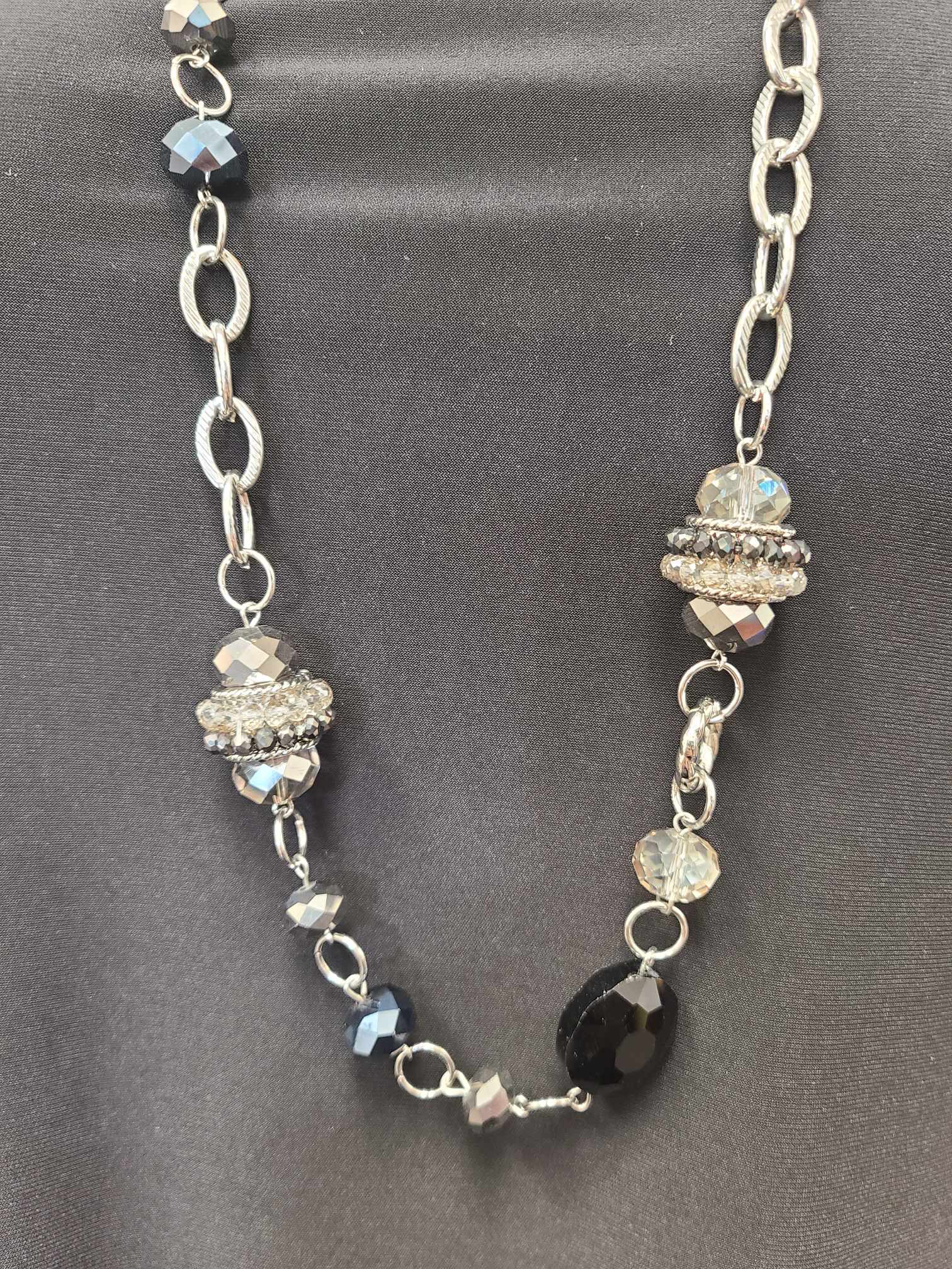 Silver Stunning Gems Necklace with Matching Earring