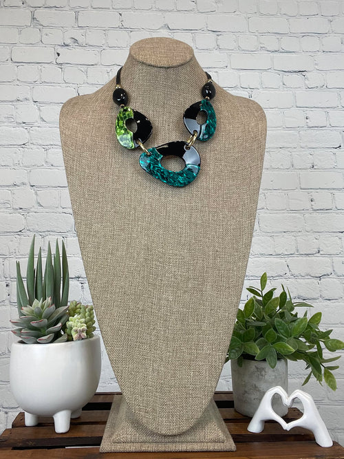 Necklace Set | Short Chunky Resin,  Lime/Emerald