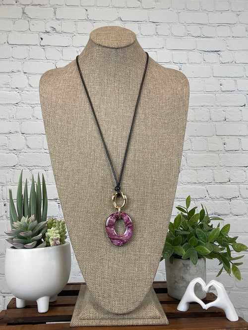 Necklace Set | String with Burgundy Marble Pendant