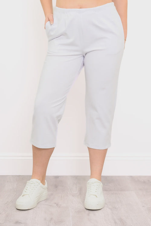 Susan Capri, Snow White, Bamboo